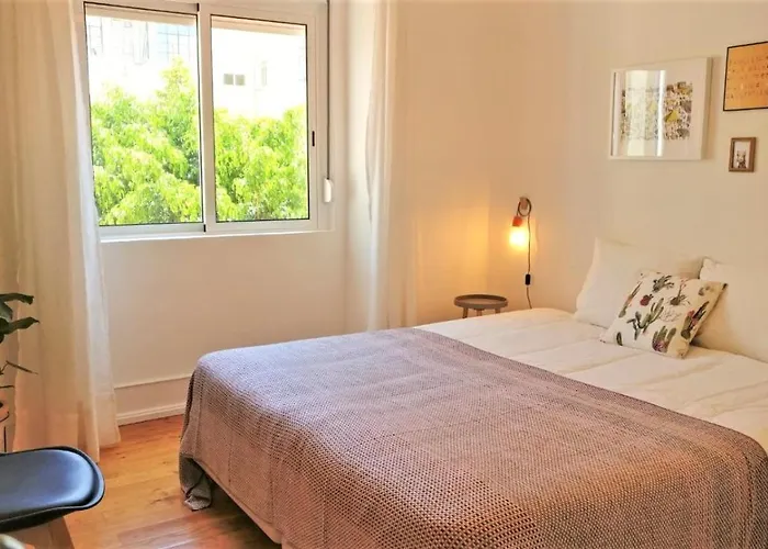 Bright Alcantara Escape With Ac * Lisboa