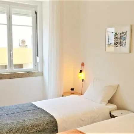 Bright Alcantara Escape With Ac * Lisbon